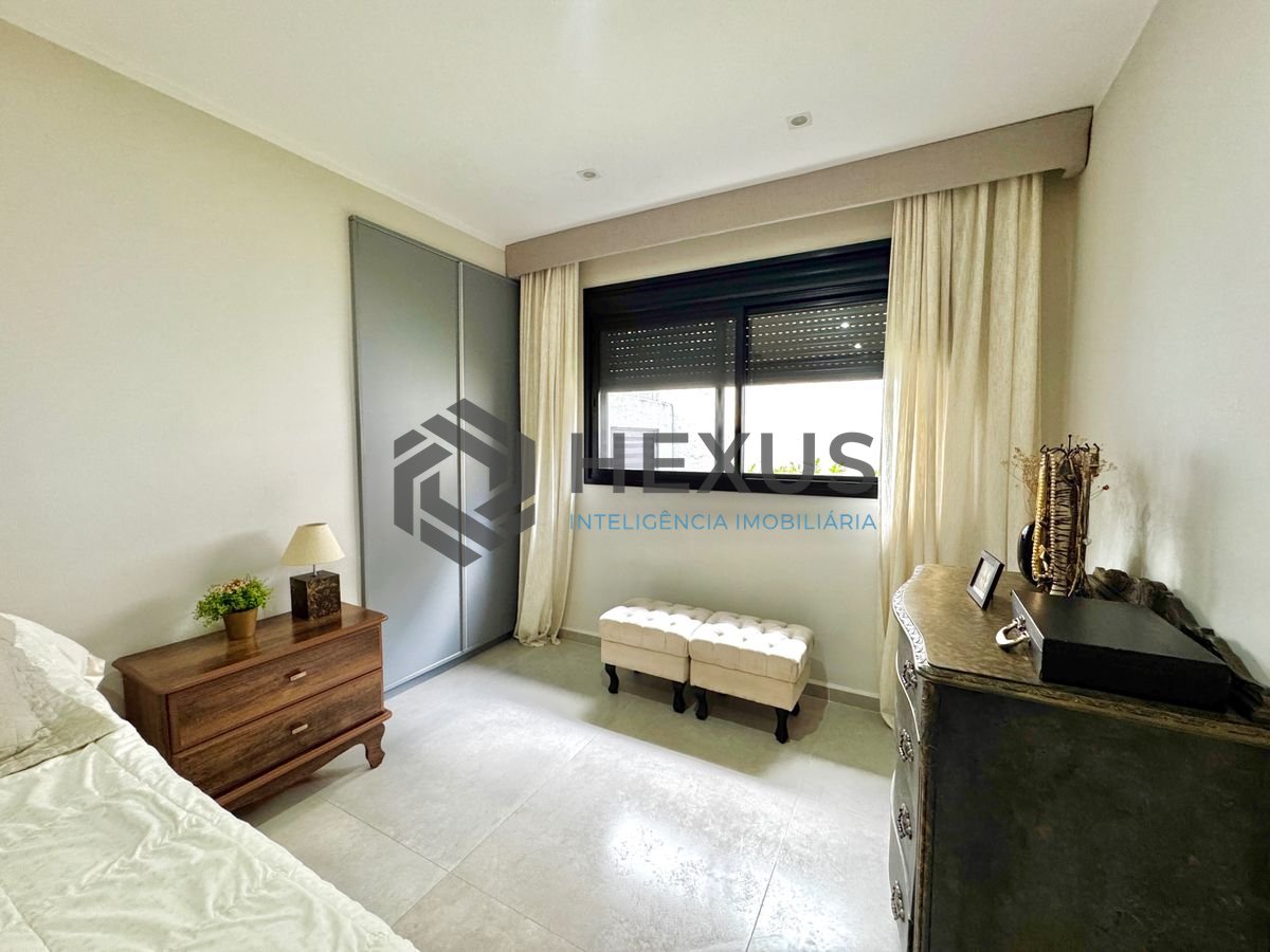 Foto 44 de Casa reformada com piscina e área gourmet no Jardim Acapulco, Guarujá