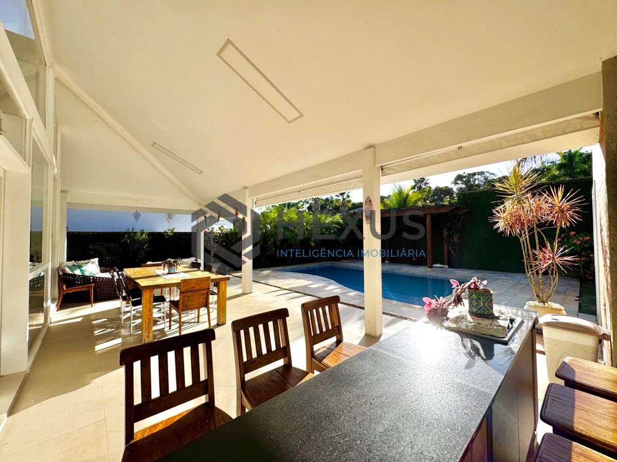 Foto 27 de Casa reformada com piscina e área gourmet no Jardim Acapulco, Guarujá