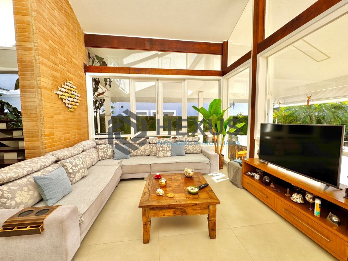 Foto 17 de Casa reformada com piscina e área gourmet no Jardim Acapulco, Guarujá