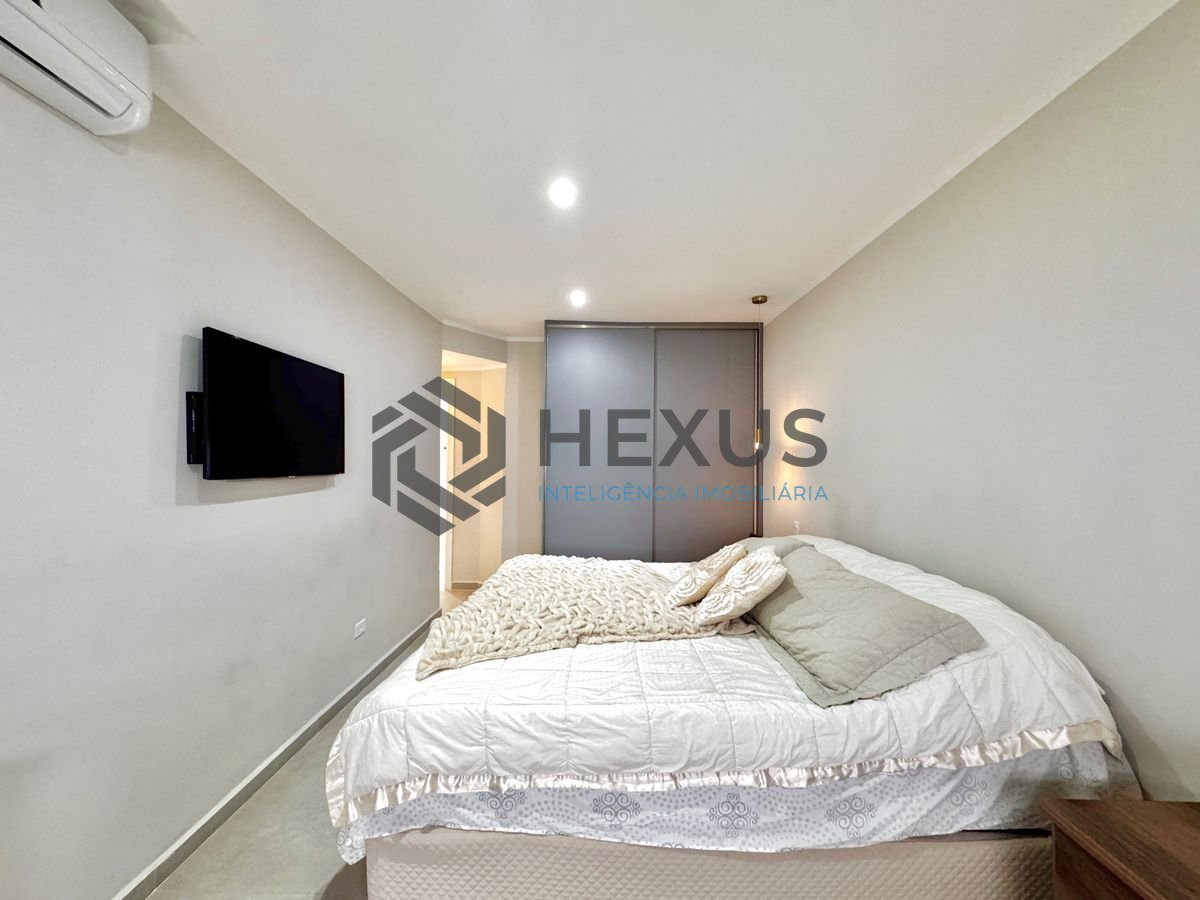 Foto 45 de Casa reformada com piscina e área gourmet no Jardim Acapulco, Guarujá