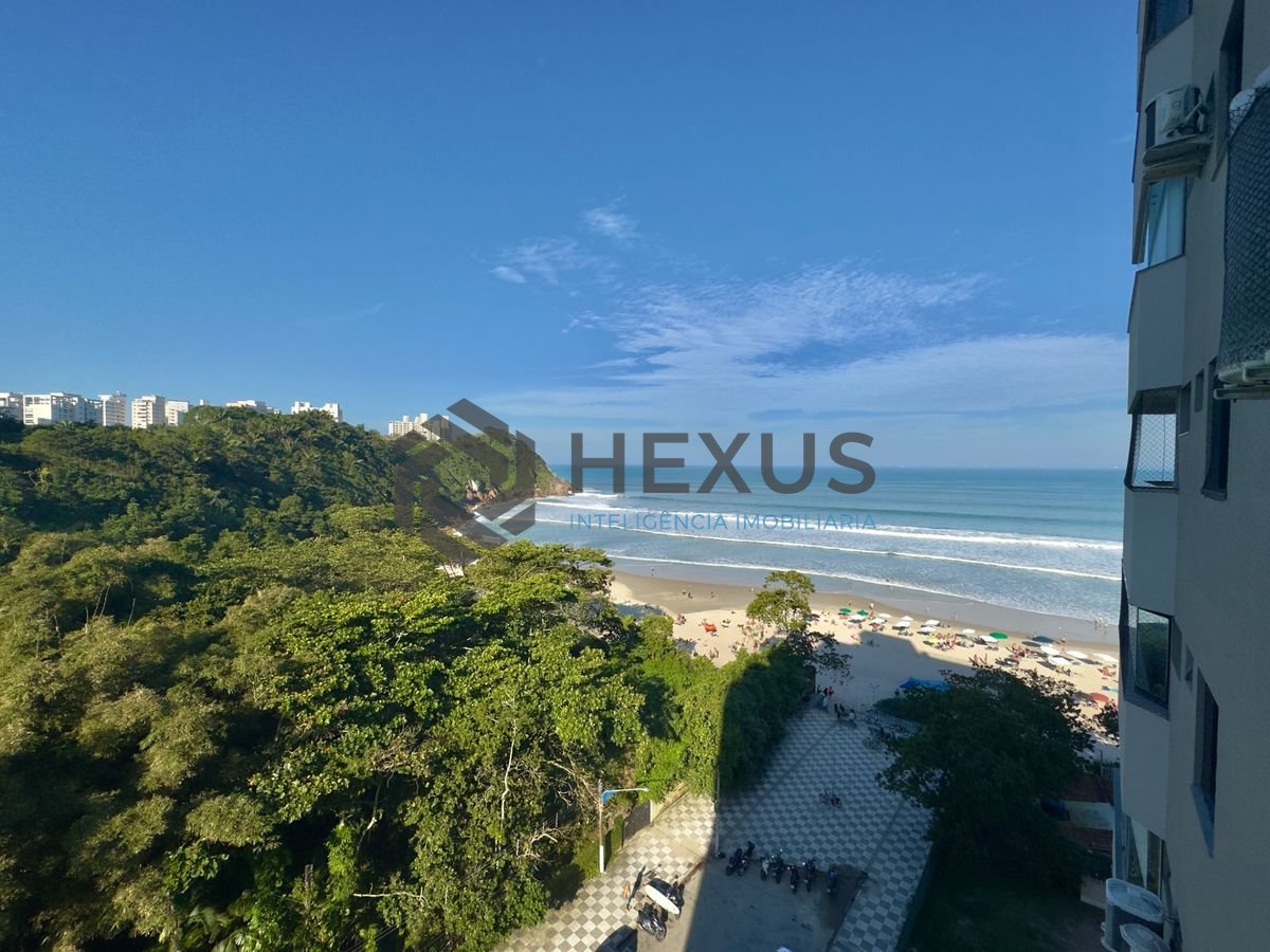 Foto 3 de Apartamento reformado com varanda vista mar e lazer na beira mar da praia no Tombo, Guarujá