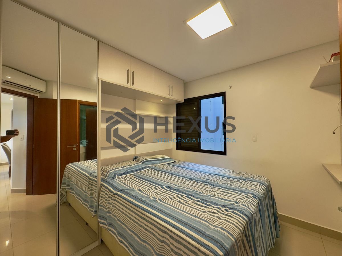 Foto 14 de Apartamento reformado com varanda vista mar e lazer na beira mar da praia no Tombo, Guarujá