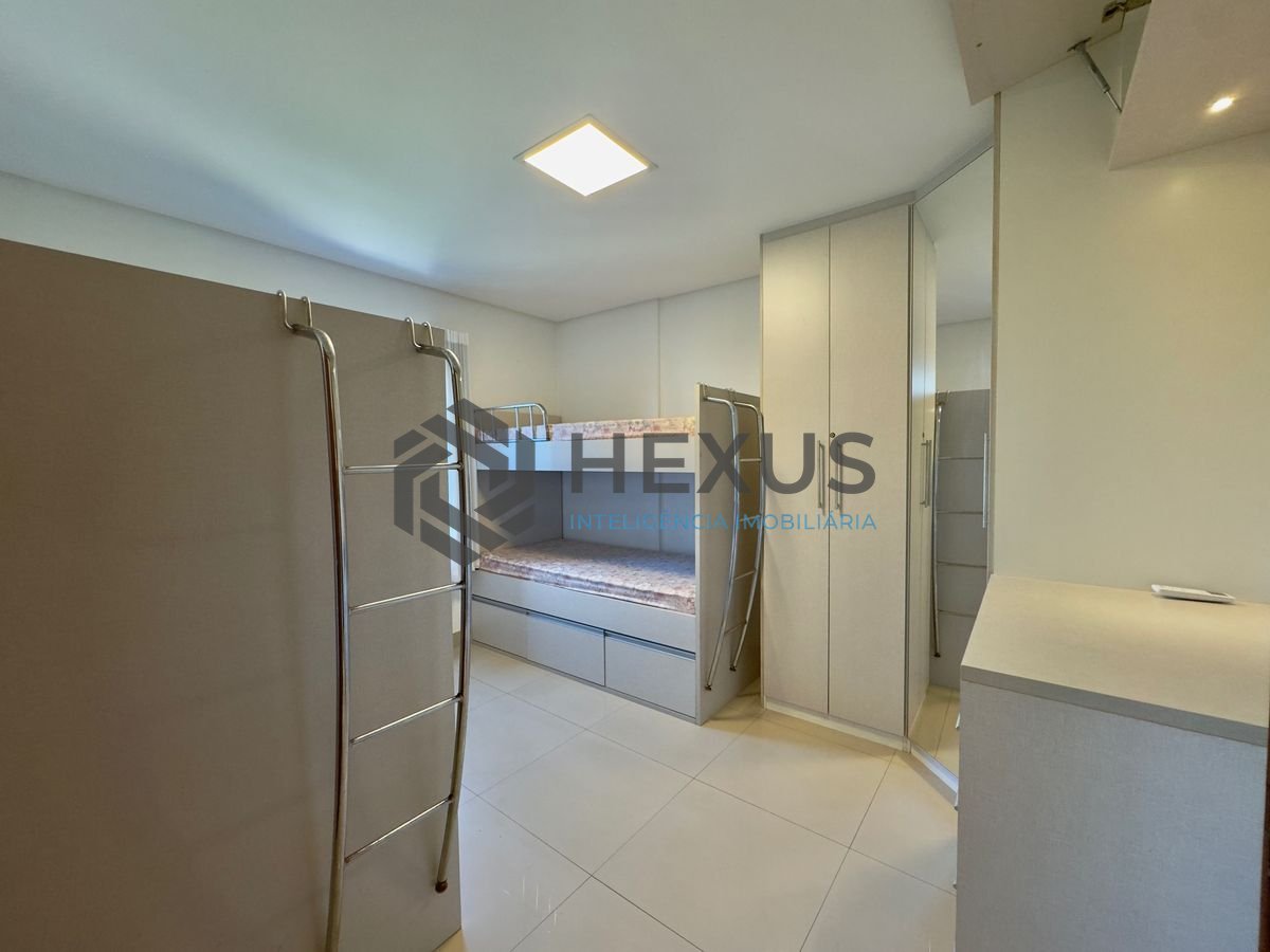 Foto 20 de Apartamento reformado com varanda vista mar e lazer na beira mar da praia no Tombo, Guarujá