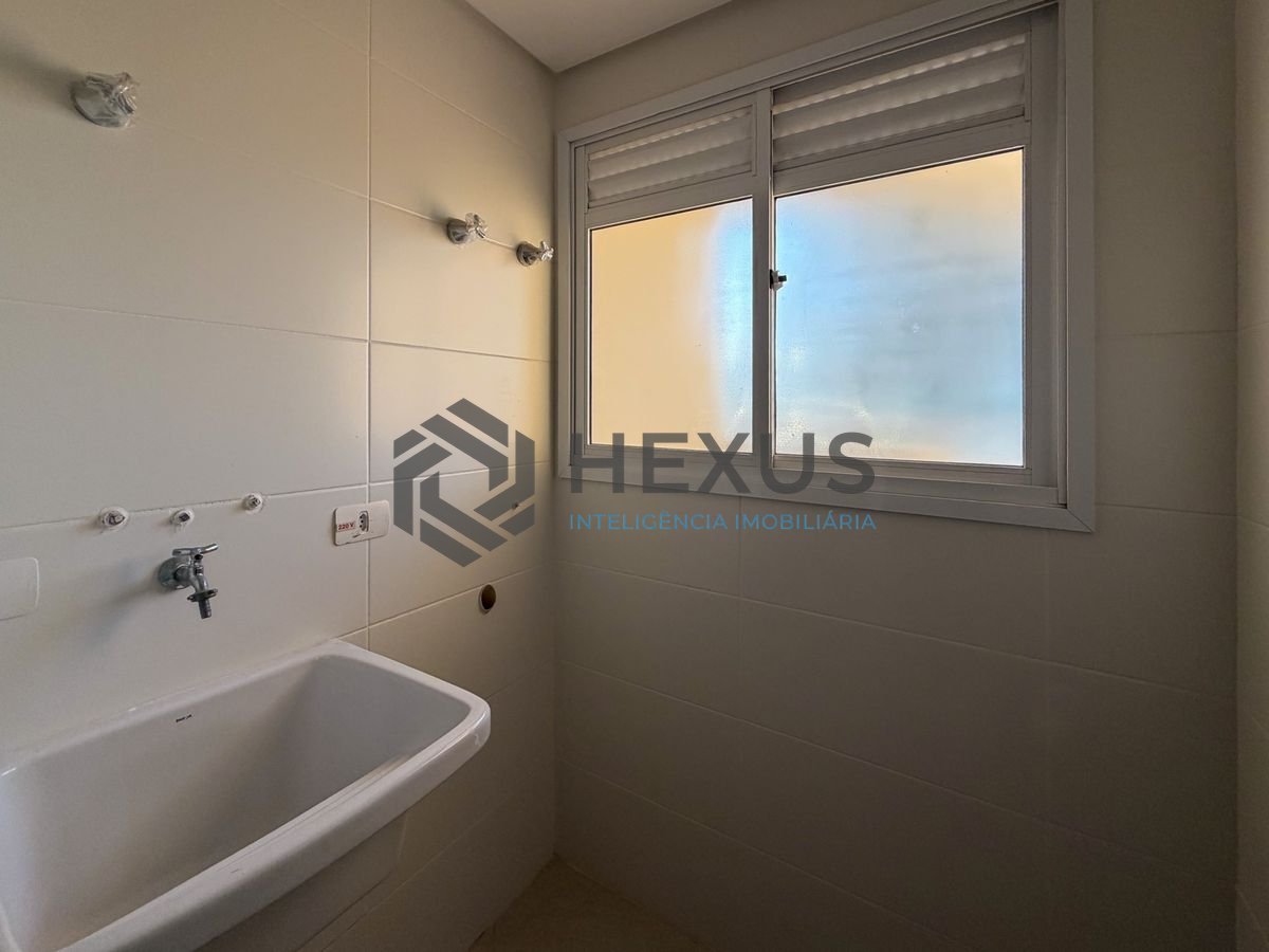 Foto 19 de Apartamento com varanda gourmet vista mar e lazer a 500m da praia na Enseada, Guarujá