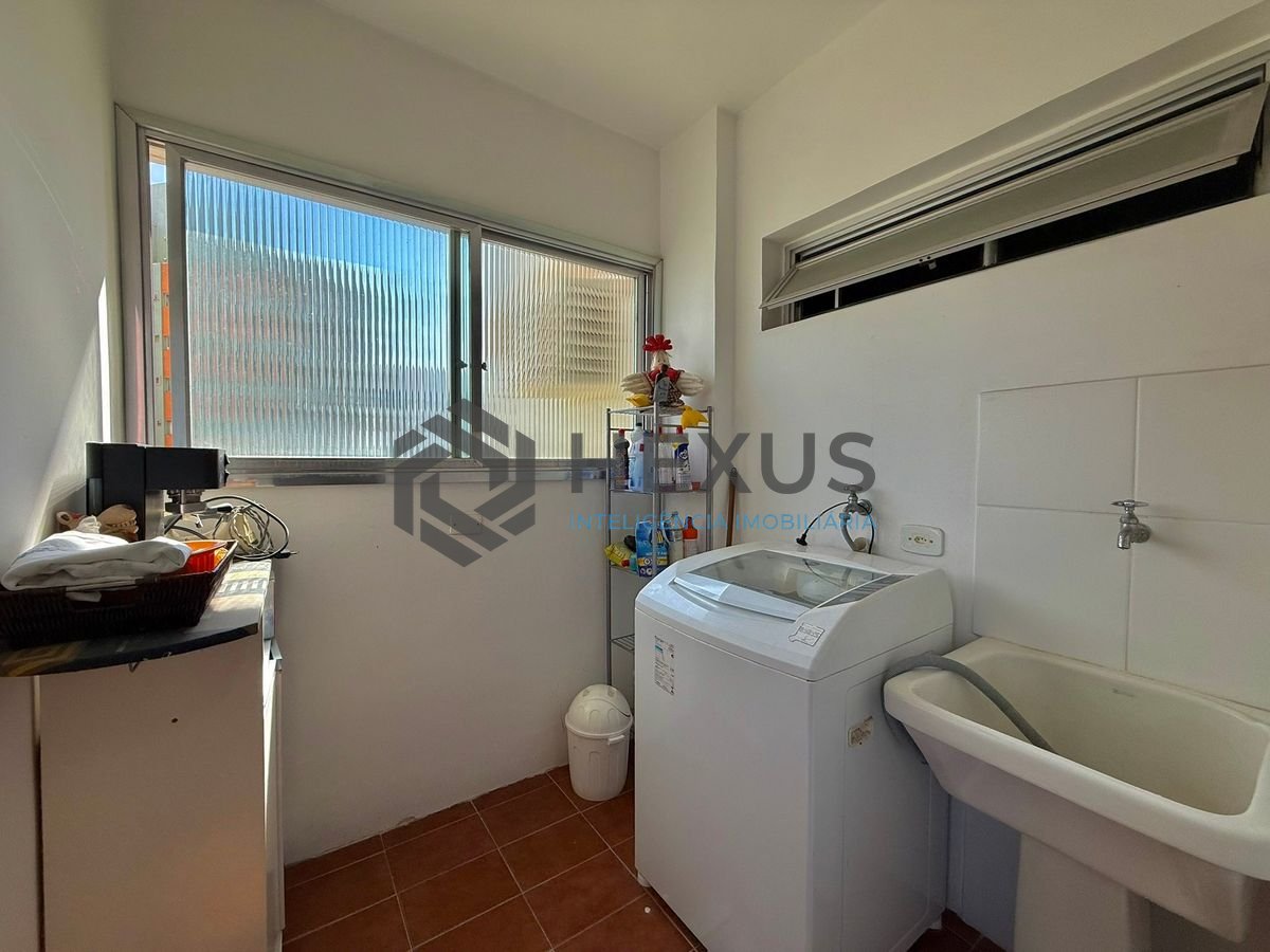 Foto 22 de Apartamento com varanda vista mar e lazer a 20m da praia no Jardim Astúrias, Guarujá