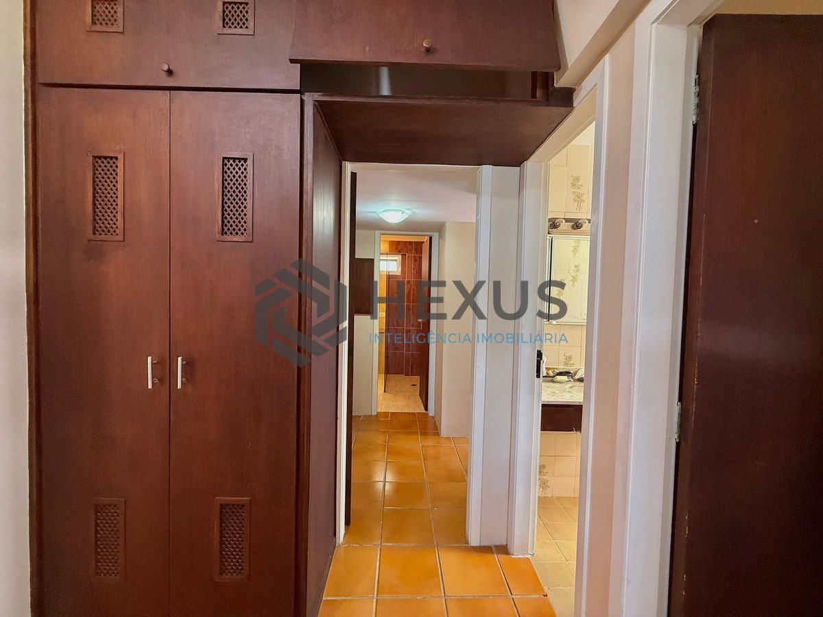 Foto 17 de Apartamento com varanda vista mar e lazer a 20m da praia no Jardim Astúrias, Guarujá