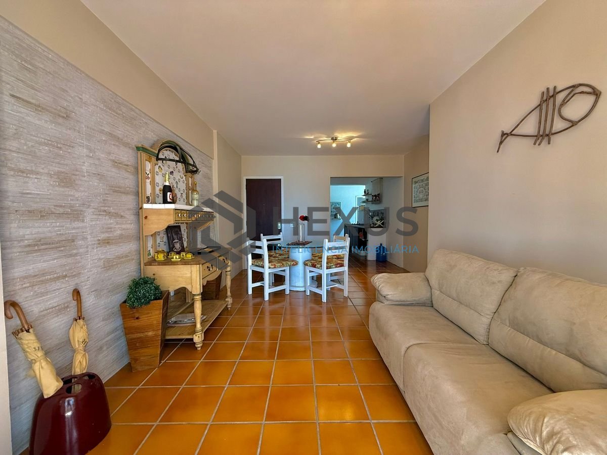 Foto 5 de Apartamento com varanda vista mar e lazer a 20m da praia no Jardim Astúrias, Guarujá