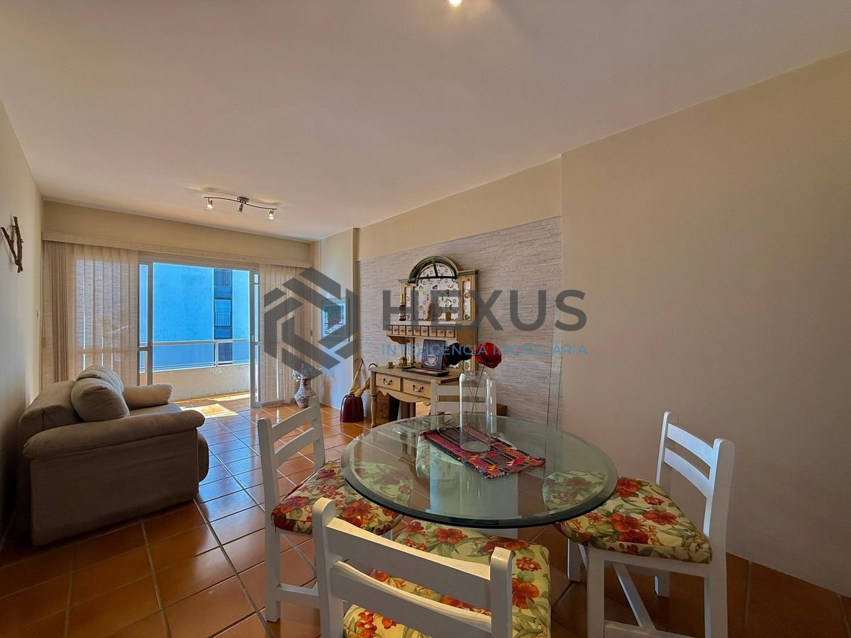 Foto 9 de Apartamento com varanda vista mar e lazer a 20m da praia no Jardim Astúrias, Guarujá