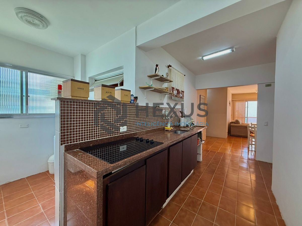 Foto 8 de Apartamento com varanda vista mar e lazer a 20m da praia no Jardim Astúrias, Guarujá