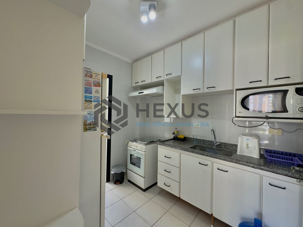 Foto 10 de Apartamento frente mar com varanda vista mar e lazer no Jardim Astúrias, Guarujá