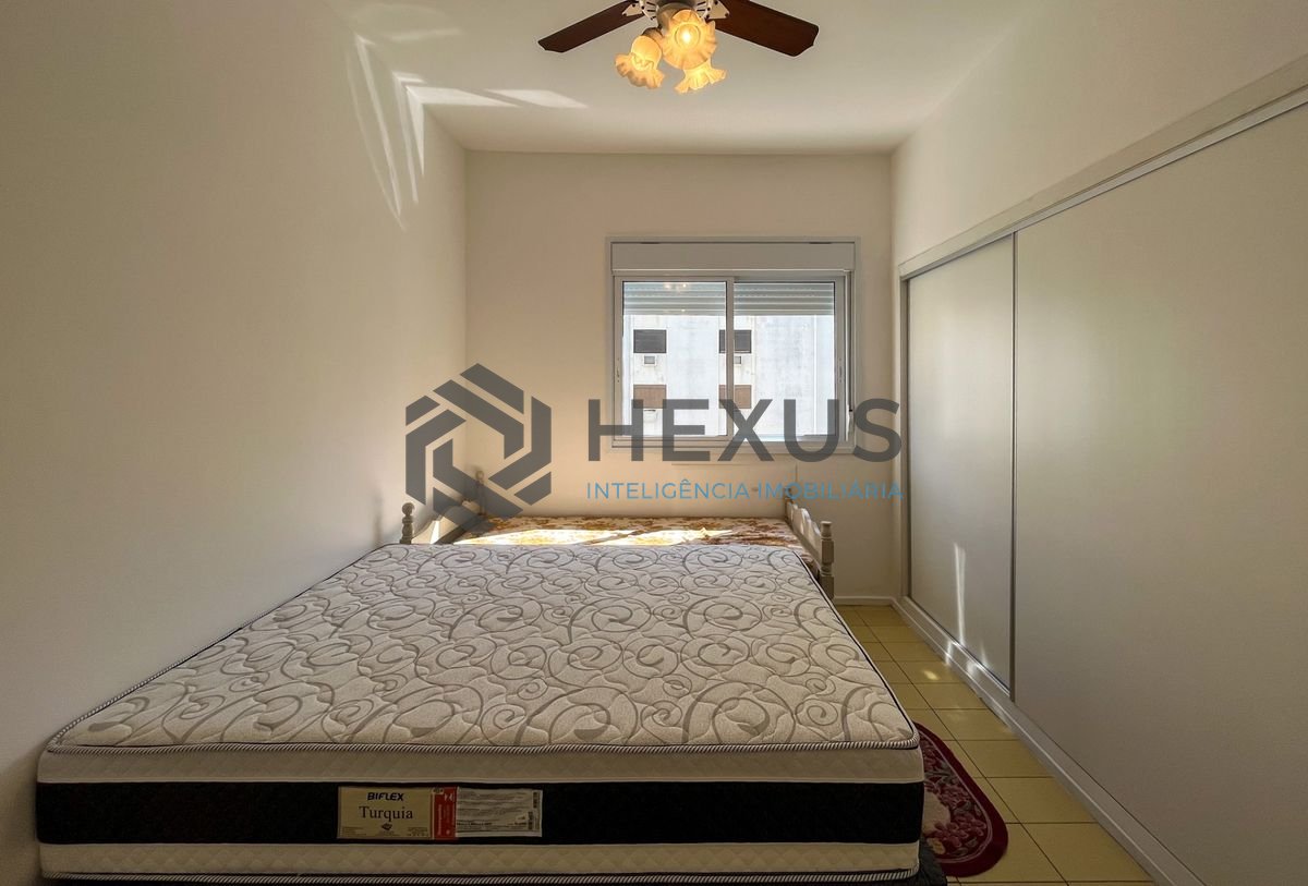 Foto 30 de Apartamento com varanda vista mar a 80m da praia nas Pitangueiras, Guarujá