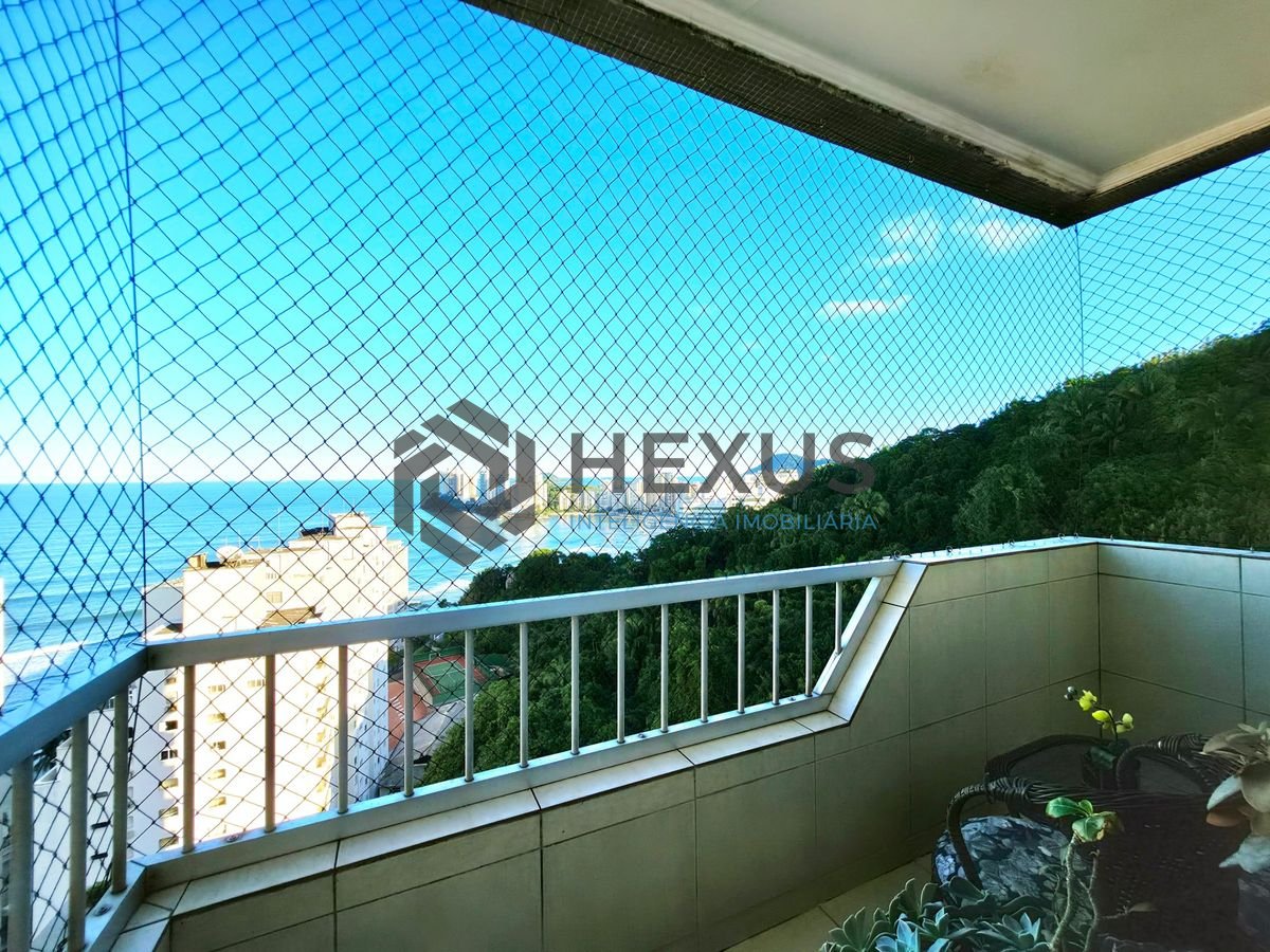Foto 22 de Cobertura Triplex com varanda vista mar e lazer a 1 quadra da praia na região da Barra Funda nas Pitangueiras, Guarujá