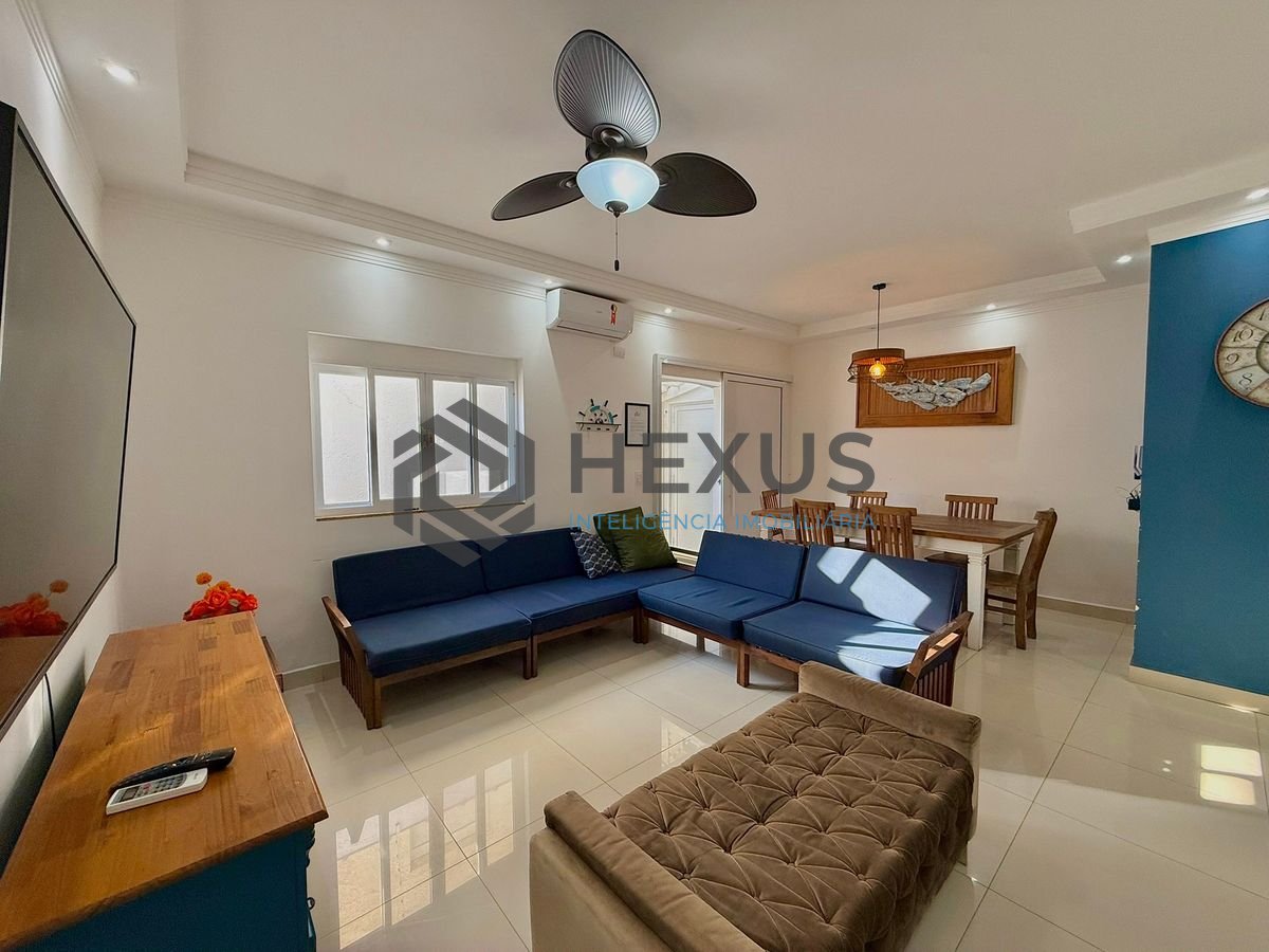 Foto 3 de Apartamento a 150m da Praia da Enseada à Venda - Guarujá -SP
