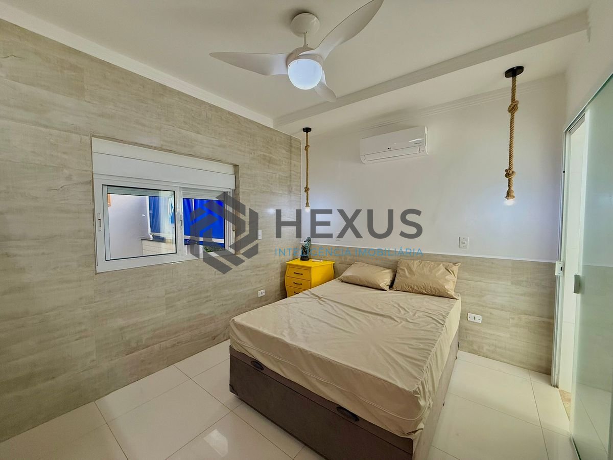 Foto 12 de Apartamento a 150m da Praia da Enseada à Venda - Guarujá -SP