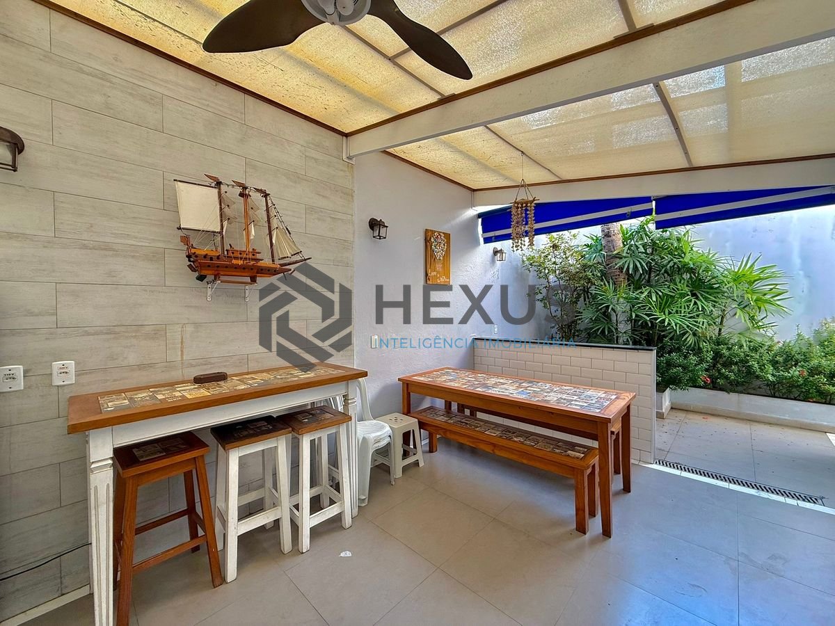 Foto 18 de Apartamento a 150m da Praia da Enseada à Venda - Guarujá -SP