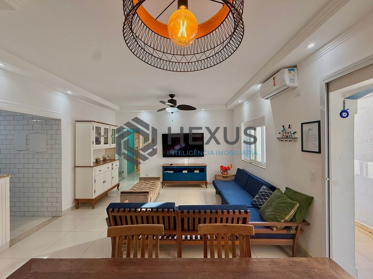Foto 7 de Apartamento a 150m da Praia da Enseada à Venda - Guarujá -SP