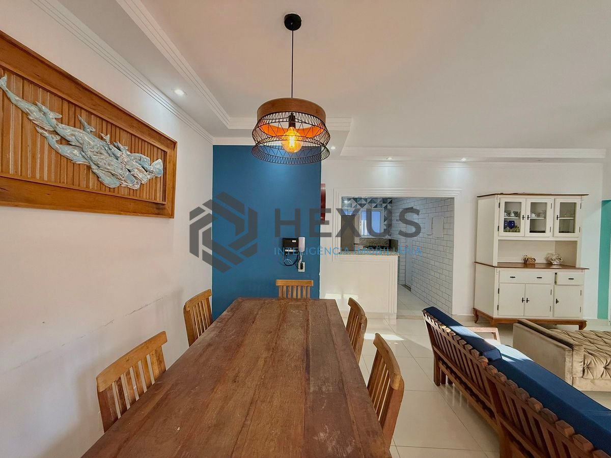 Foto 5 de Apartamento a 150m da Praia da Enseada à Venda - Guarujá -SP