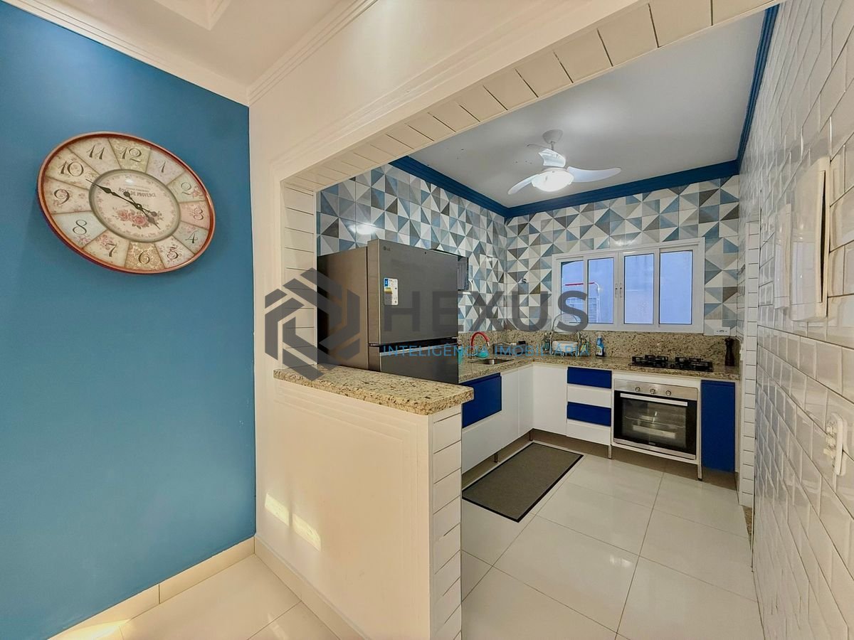 Foto 9 de Apartamento a 150m da Praia da Enseada à Venda - Guarujá -SP