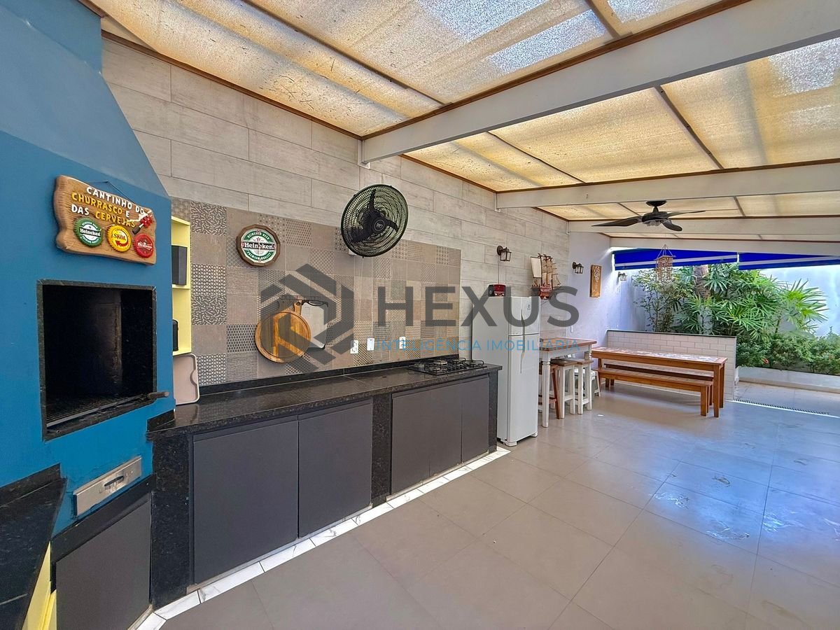 Foto 20 de Apartamento a 150m da Praia da Enseada à Venda - Guarujá -SP