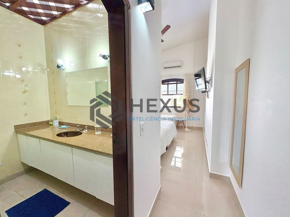 Foto 27 de Casa reformada com piscina e área gourmet no Jardim Acapulco, Guarujá