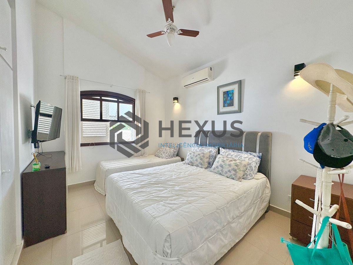 Foto 35 de Casa reformada com piscina e área gourmet no Jardim Acapulco, Guarujá