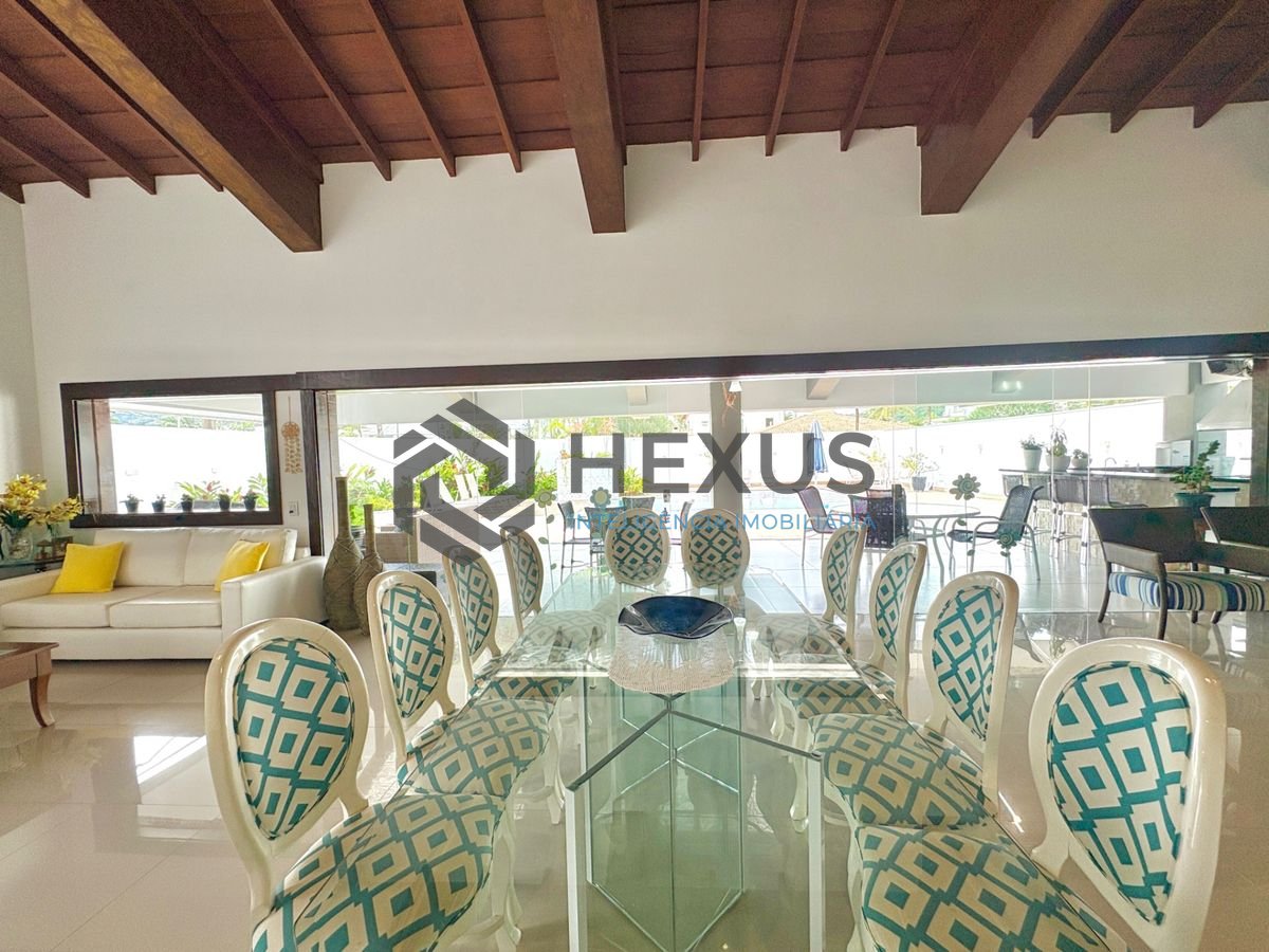 Foto 13 de Casa reformada com piscina e área gourmet no Jardim Acapulco, Guarujá