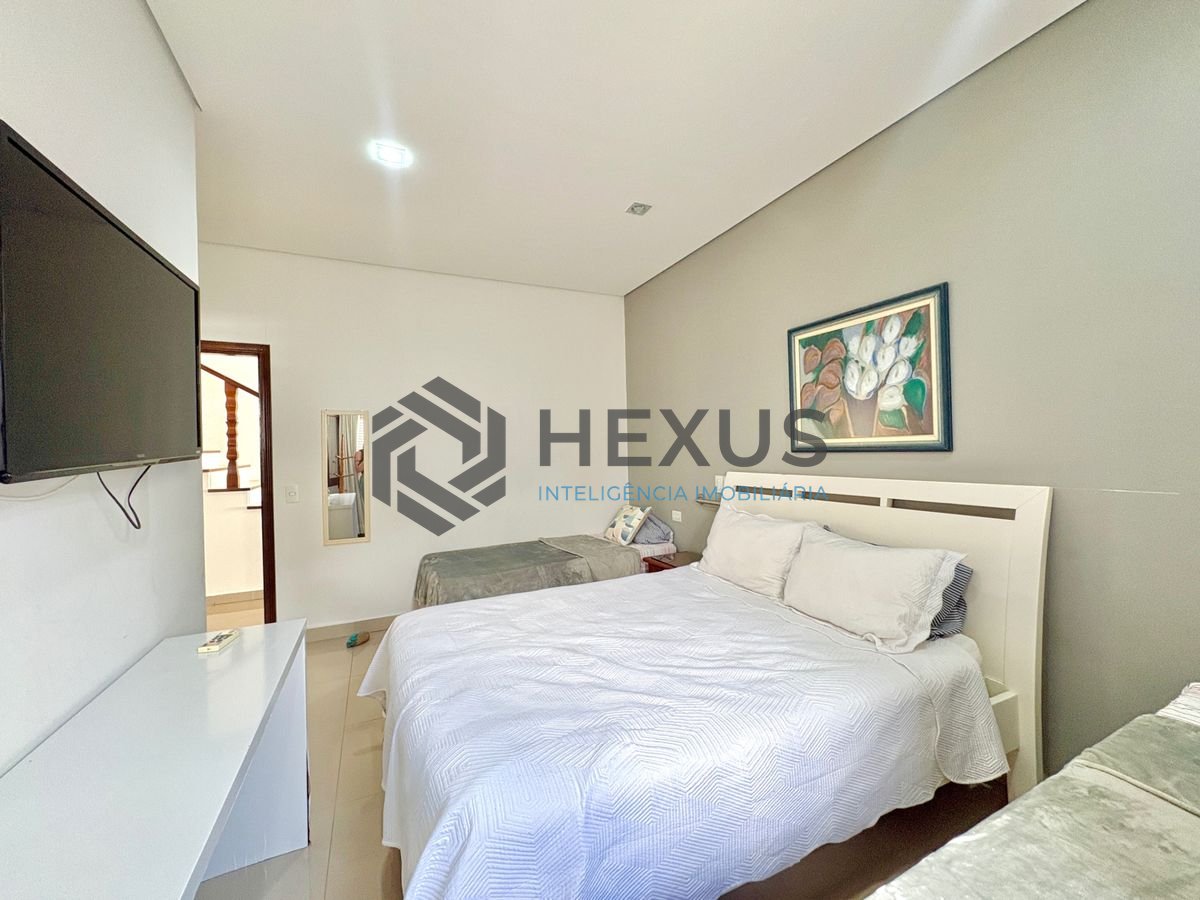 Foto 23 de Casa reformada com piscina e área gourmet no Jardim Acapulco, Guarujá