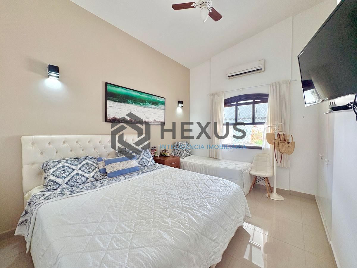 Foto 29 de Casa reformada com piscina e área gourmet no Jardim Acapulco, Guarujá
