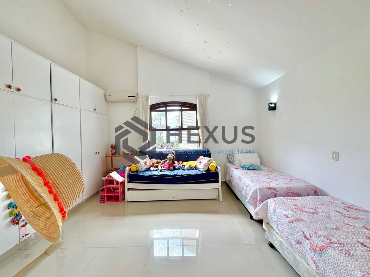 Foto 44 de Casa reformada com piscina e área gourmet no Jardim Acapulco, Guarujá
