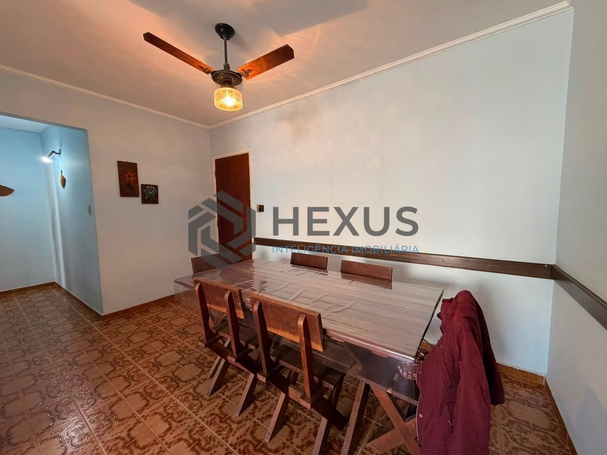 Foto 5 de Apartamento a 300m da praia na região do Jardim Las Palmas no Jardim Astúrias, Guarujá