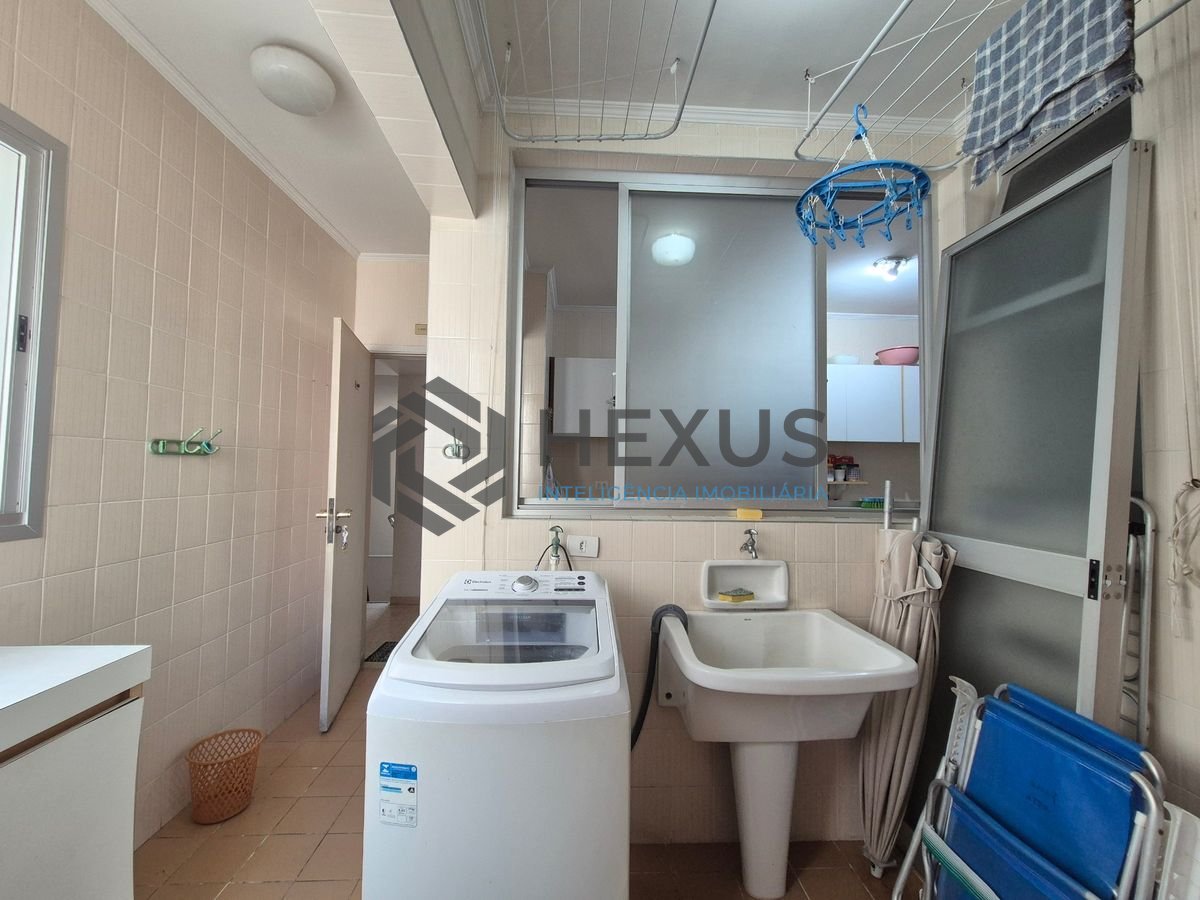 Foto 28 de Apartamento com varanda vista mar e lazer a 2 quadras da praia nas Pitangueiras, Guarujá