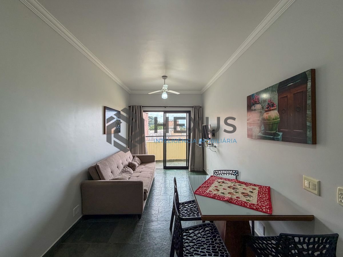 Foto 3 de Apartamento com varanda vista mar e lazer a 400m da praia na Enseada, Guarujá