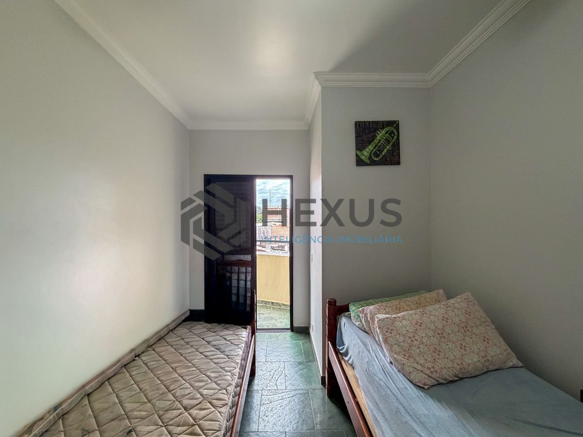 Foto 16 de Apartamento com varanda vista mar e lazer a 400m da praia na Enseada, Guarujá