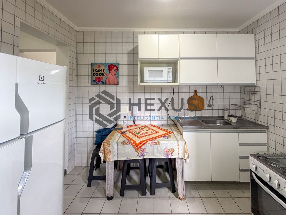 Foto 20 de Apartamento com varanda vista mar e lazer a 400m da praia na Enseada, Guarujá