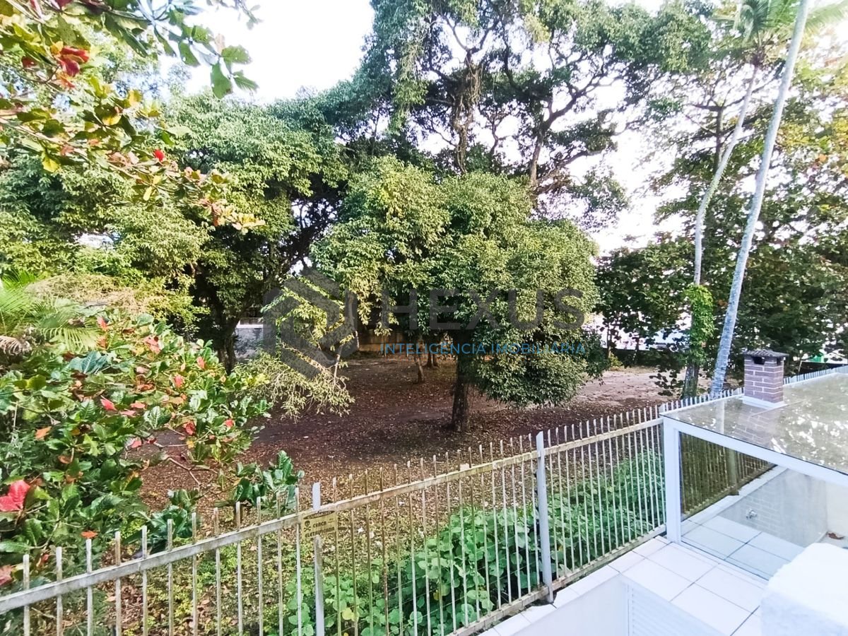 Foto 21 de Apartamento reformado frente mar com varanda e lazer na região do Tortugas na Enseada, Guarujá