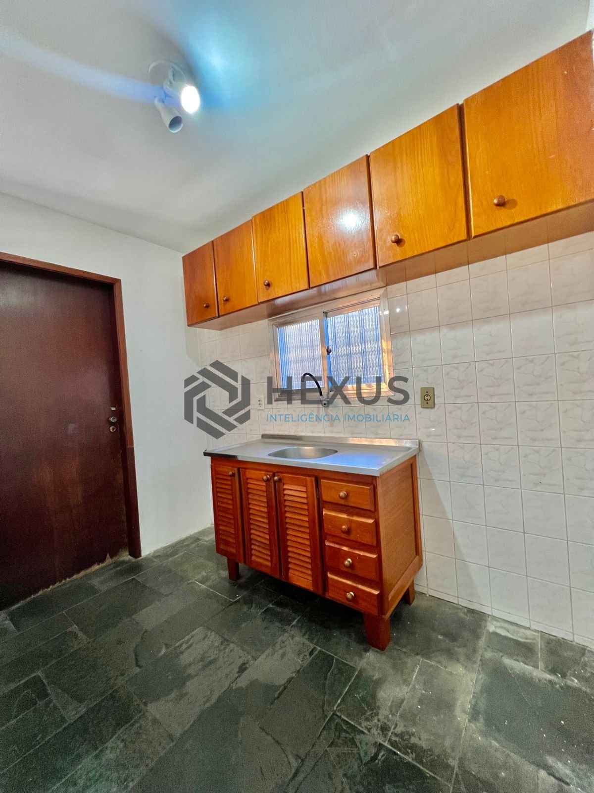 Foto 16 de Casa em condomínio a 500m da praia no Jardim Astúrias, Guarujá