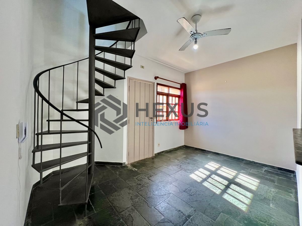 Foto 5 de Casa em condomínio a 500m da praia no Jardim Astúrias, Guarujá
