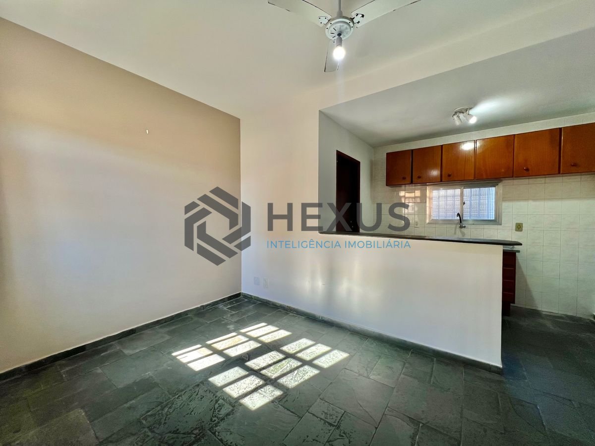 Foto 4 de Casa em condomínio a 500m da praia no Jardim Astúrias, Guarujá