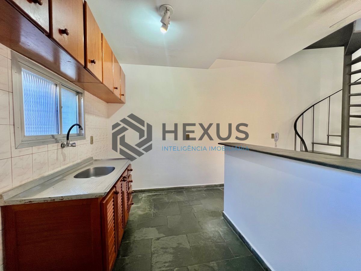 Foto 17 de Casa em condomínio a 500m da praia no Jardim Astúrias, Guarujá