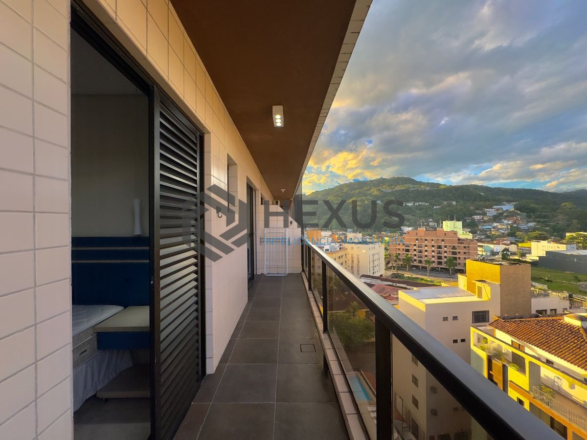 Foto 5 de Apartamento REFORMADO na Praia da Enseada à venda, Guarujá-SP.