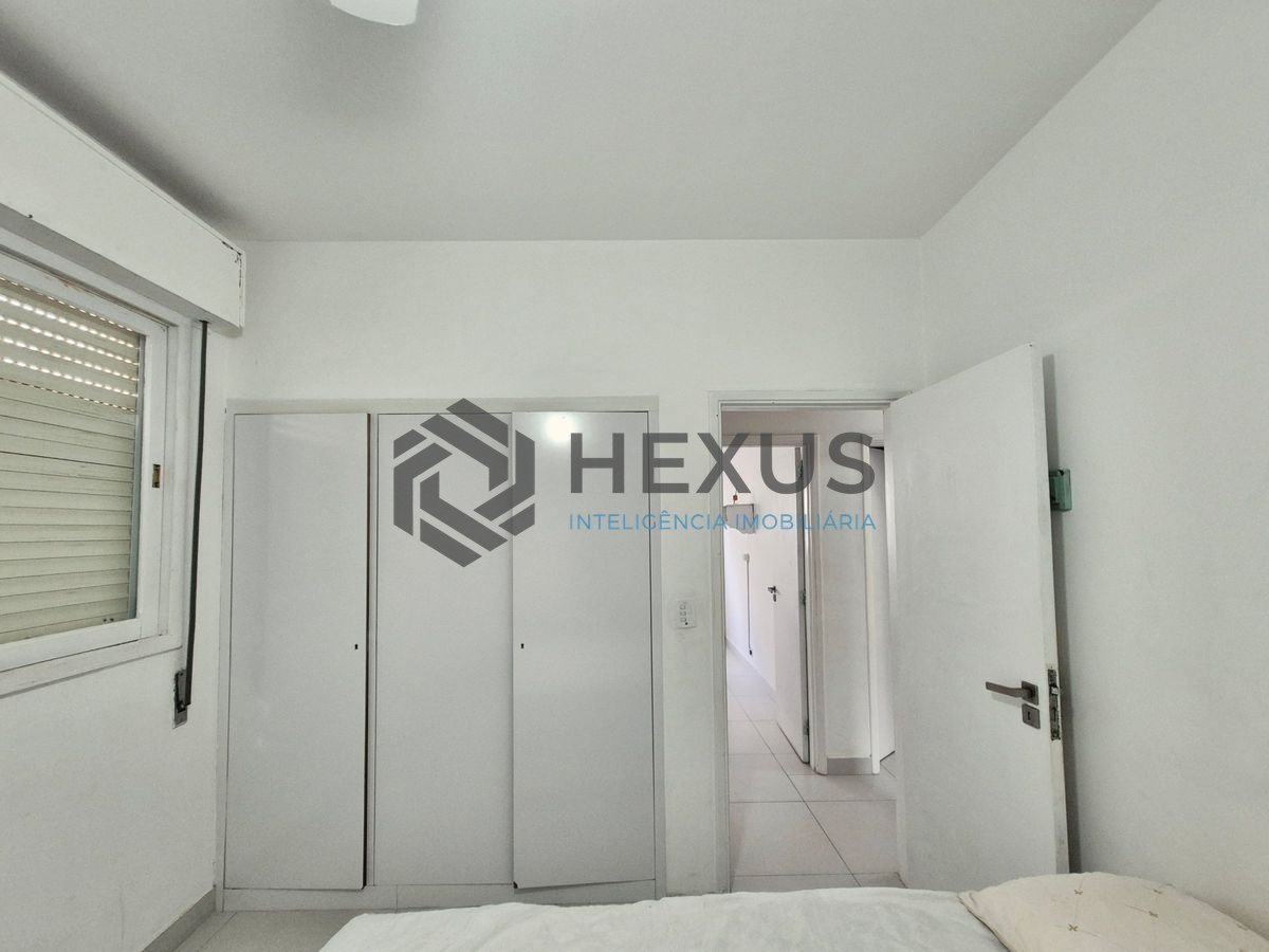Foto 19 de Apartamento com varanda vista mar a 1 quadra da praia nas Pitangueiras, Guarujá
