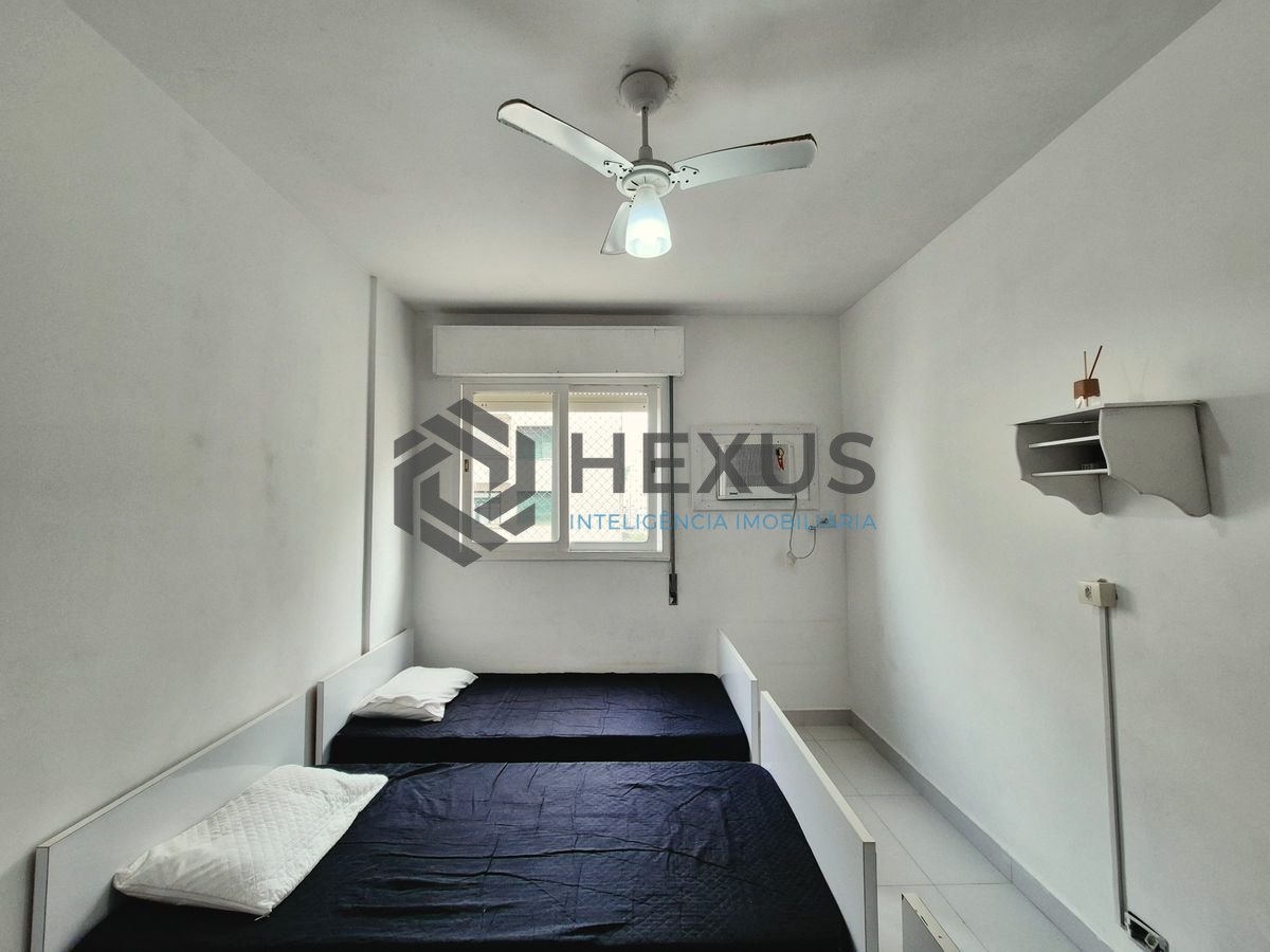 Foto 14 de Apartamento com varanda vista mar a 1 quadra da praia nas Pitangueiras, Guarujá
