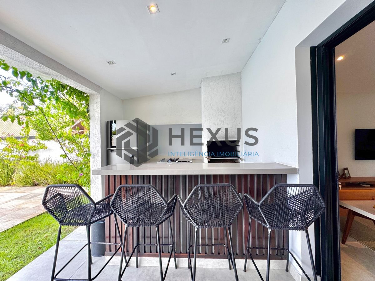 Foto 28 de Casa reformada com piscina e área gourmet no Jardim Acapulco, Guarujá