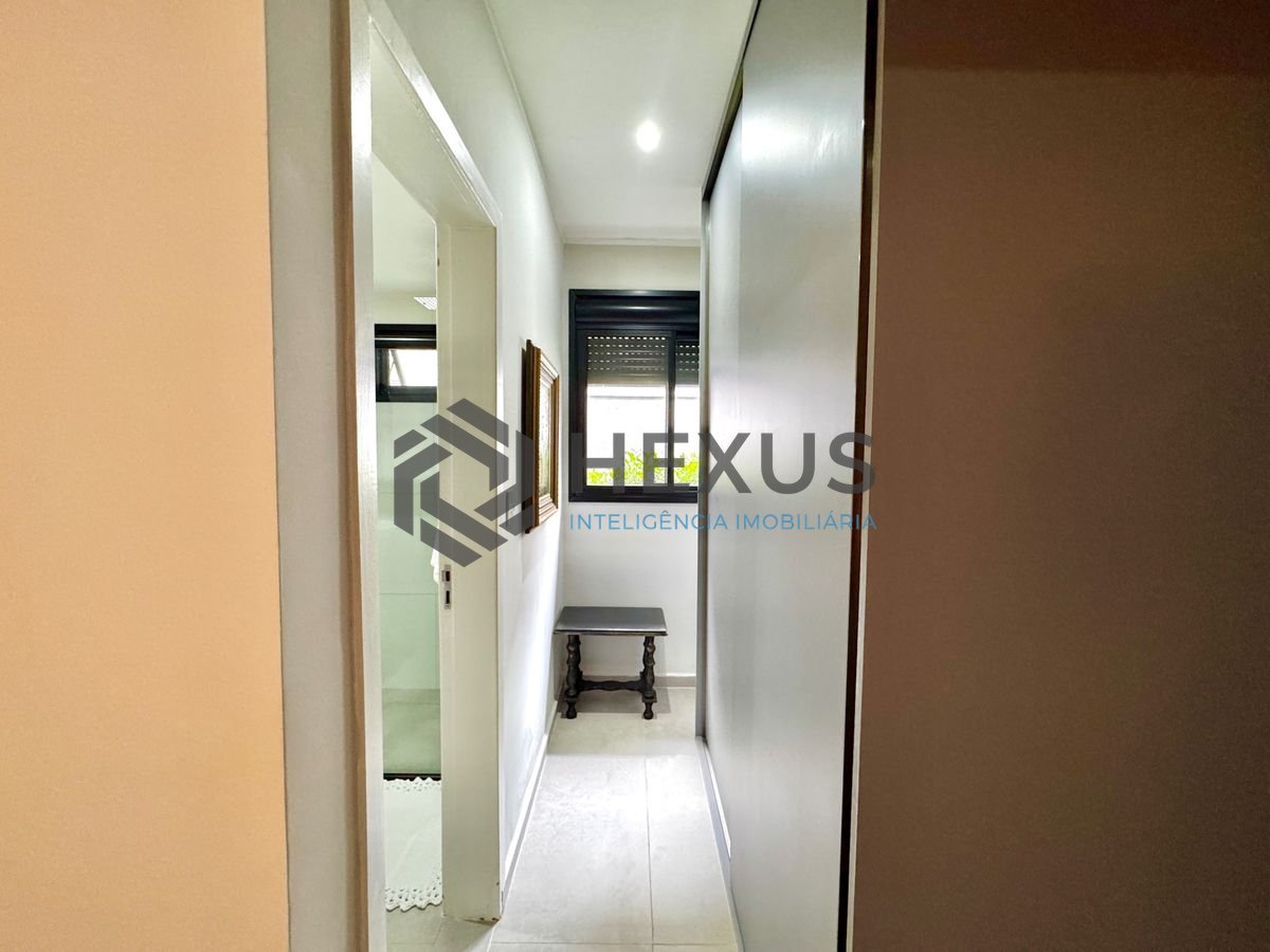 Foto 45 de Casa reformada com piscina e área gourmet no Jardim Acapulco, Guarujá