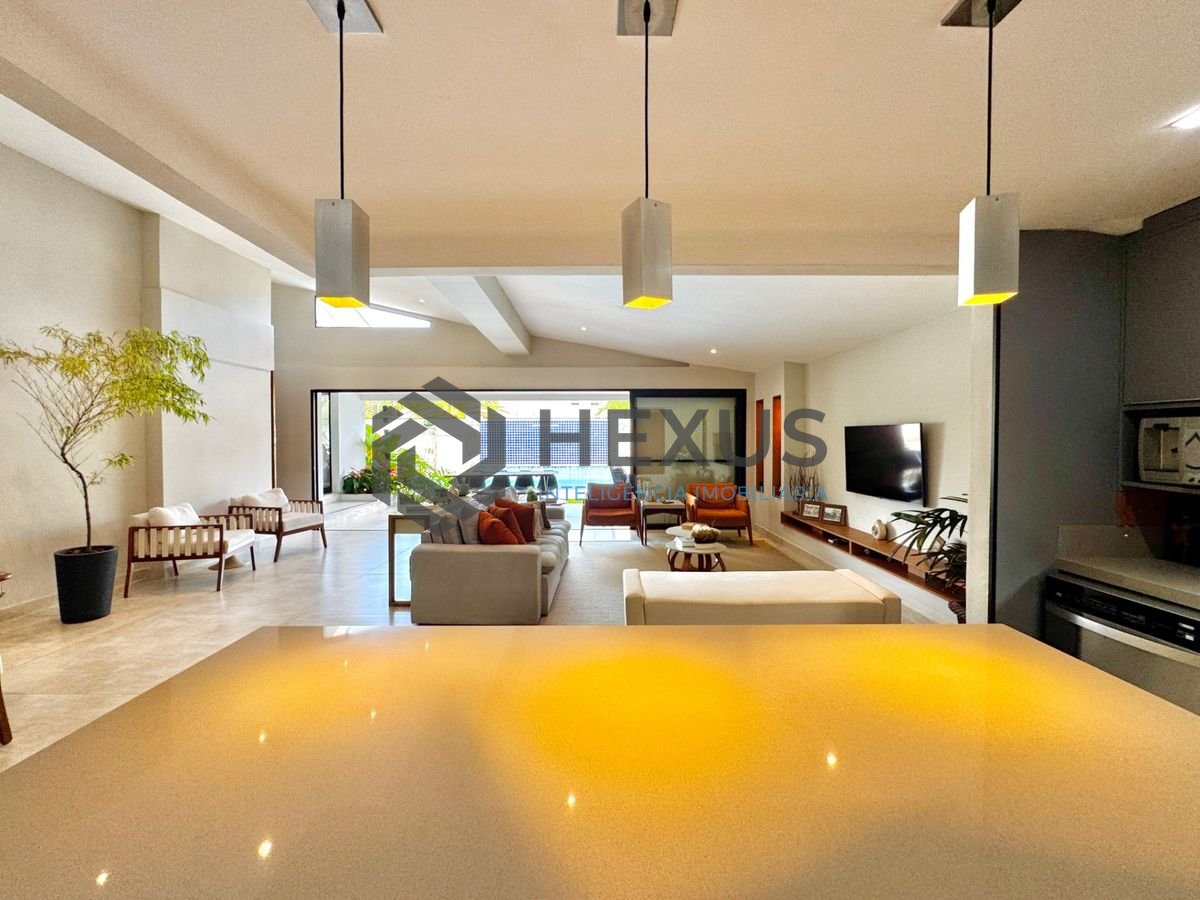 Foto 36 de Casa reformada com piscina e área gourmet no Jardim Acapulco, Guarujá