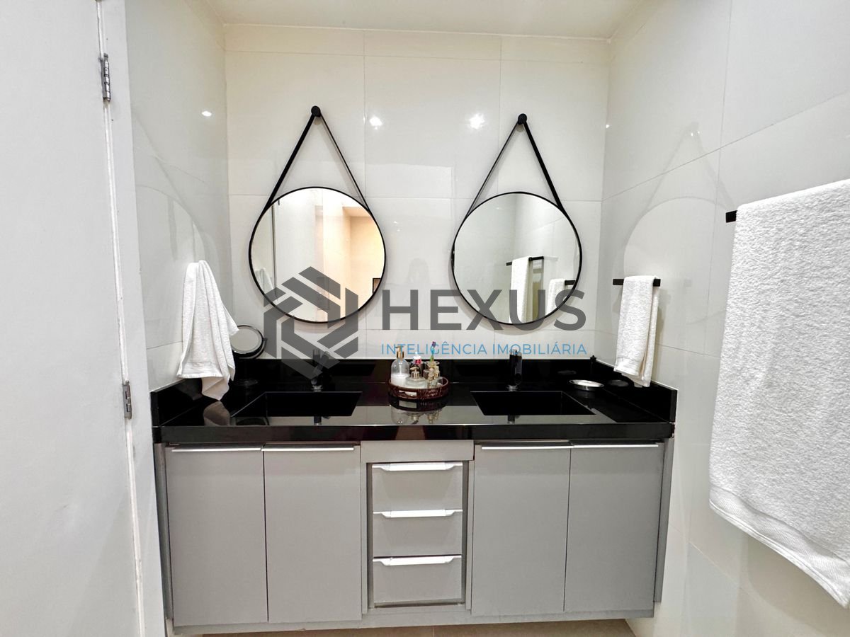 Foto 62 de Casa reformada com piscina e área gourmet no Jardim Acapulco, Guarujá
