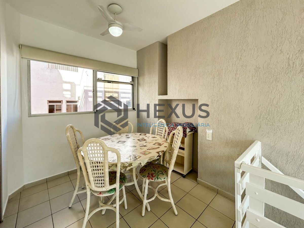 Foto 8 de Apartamento Duplex a 300m da praia na Enseada, Guarujá