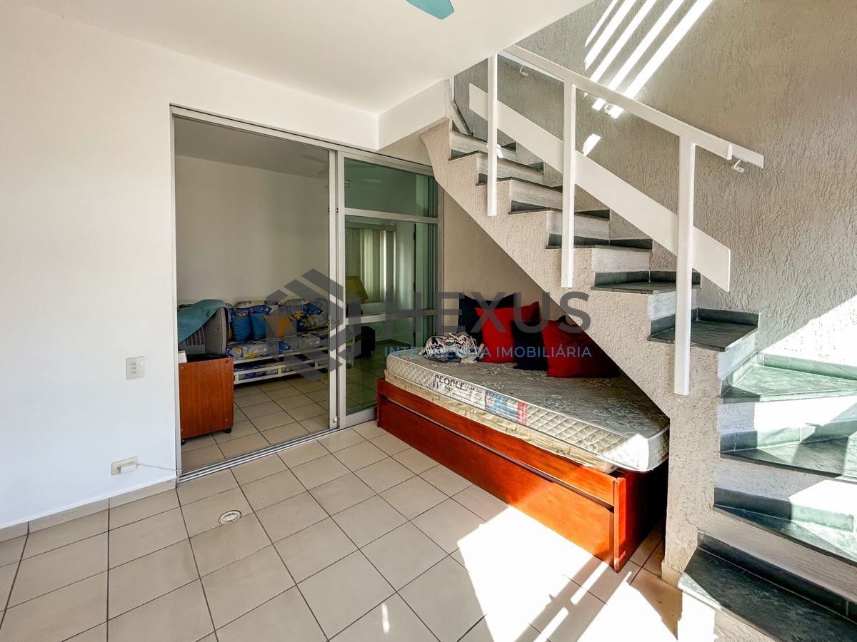 Foto 7 de Apartamento Duplex a 300m da praia na Enseada, Guarujá