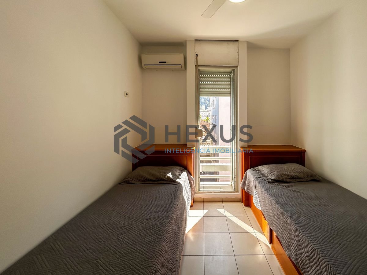 Foto 22 de Apartamento Duplex a 300m da praia na Enseada, Guarujá