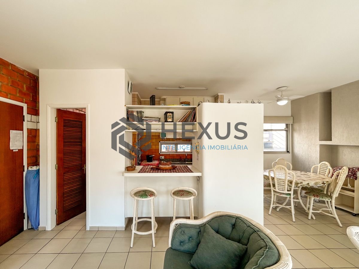 Foto 6 de Apartamento Duplex a 300m da praia na Enseada, Guarujá